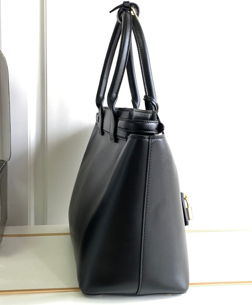Celine Conti Bag In Supple Calfskin Black - Image 3