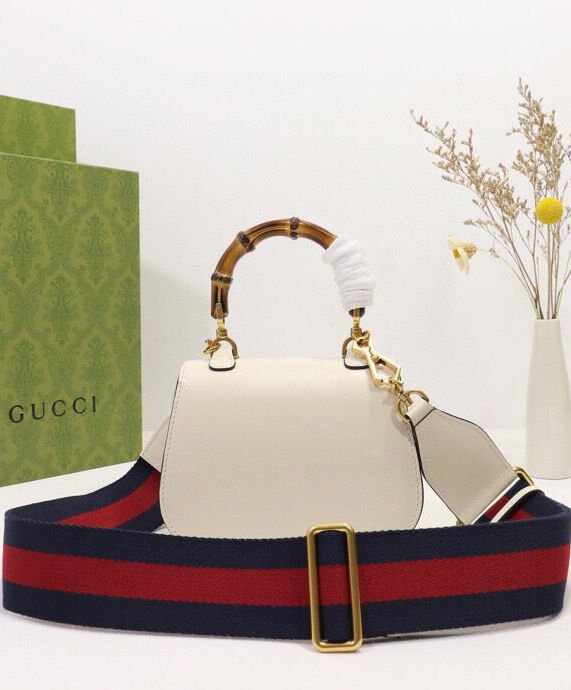 Gucci Mini Top Handle Bag With Bamboo 686864 Cream - Image 5