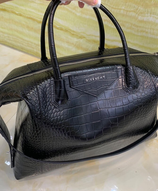 Givenchy Medium Antigona Soft Bag In Crocodile Effect Leather Black - Image 2
