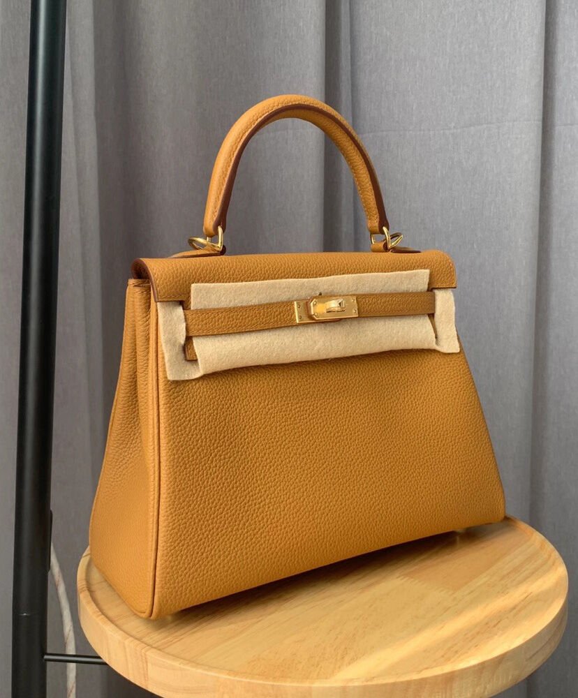 Hermes Kelly Bag 25 Togo Leather Apricot - Image 4