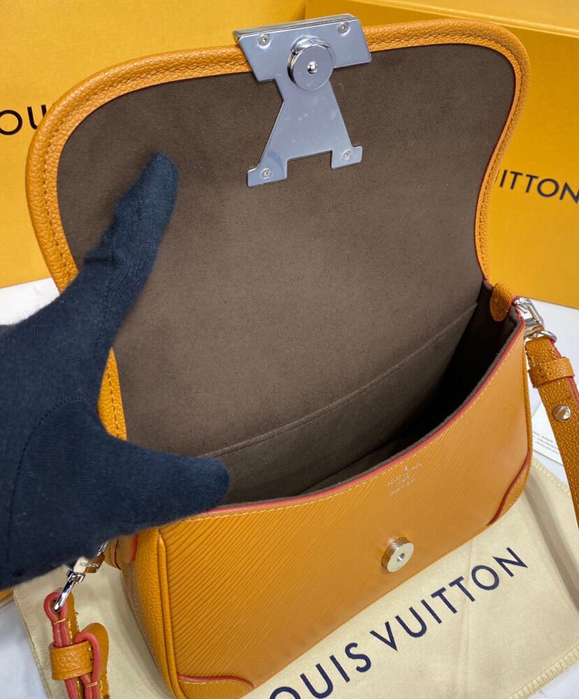Louis Vuitton Buci Bag M59386 M59457 M59459 Coffee - Image 8