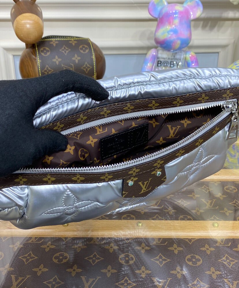 Louis Vuitton Maxi Belt Bag M20971 Silver - Image 9