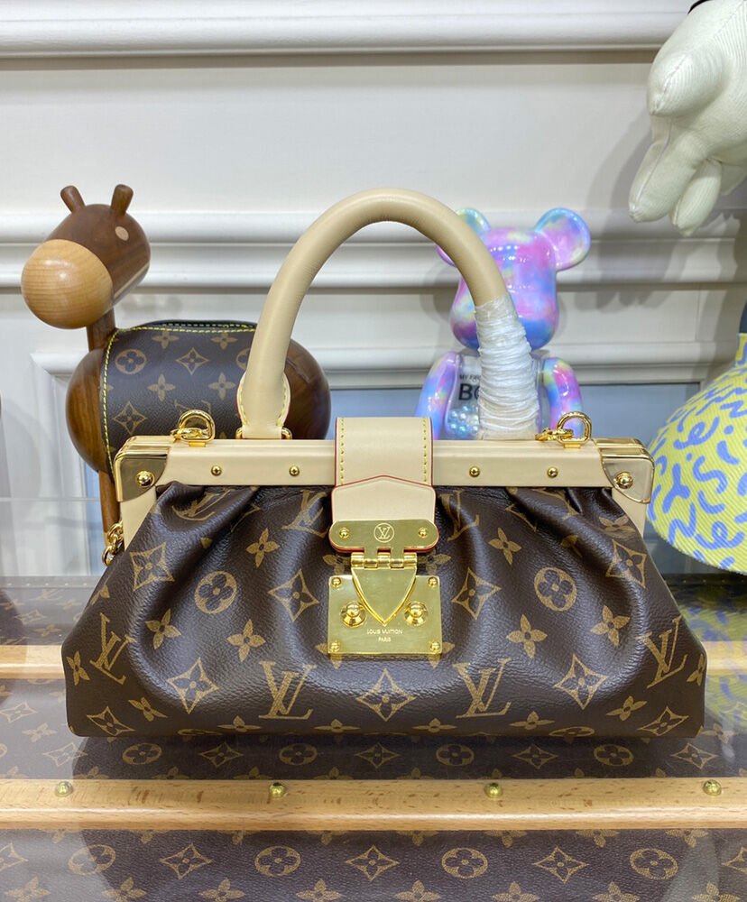 Louis Vuitton Monogram Clutch M46544 Brown - Image 2