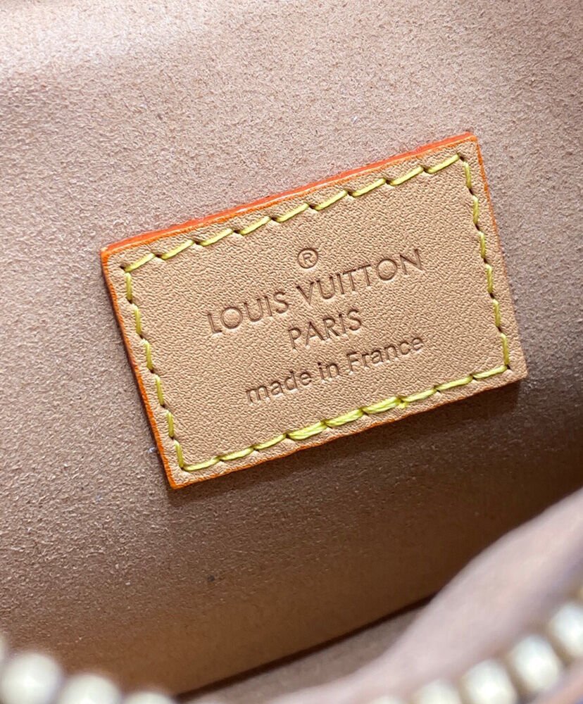 Louis Vuitton Loop Bag M81098 Brown - Image 10