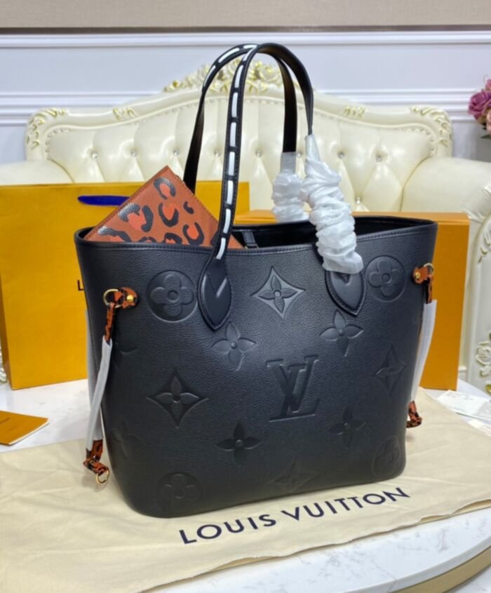 Louis Vuitton Neverfull MM Black - Image 3