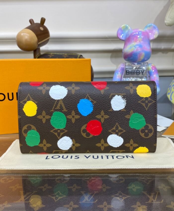 Louis Vuitton LV x YK Sarah Wallet M81980 Brown - Image 4