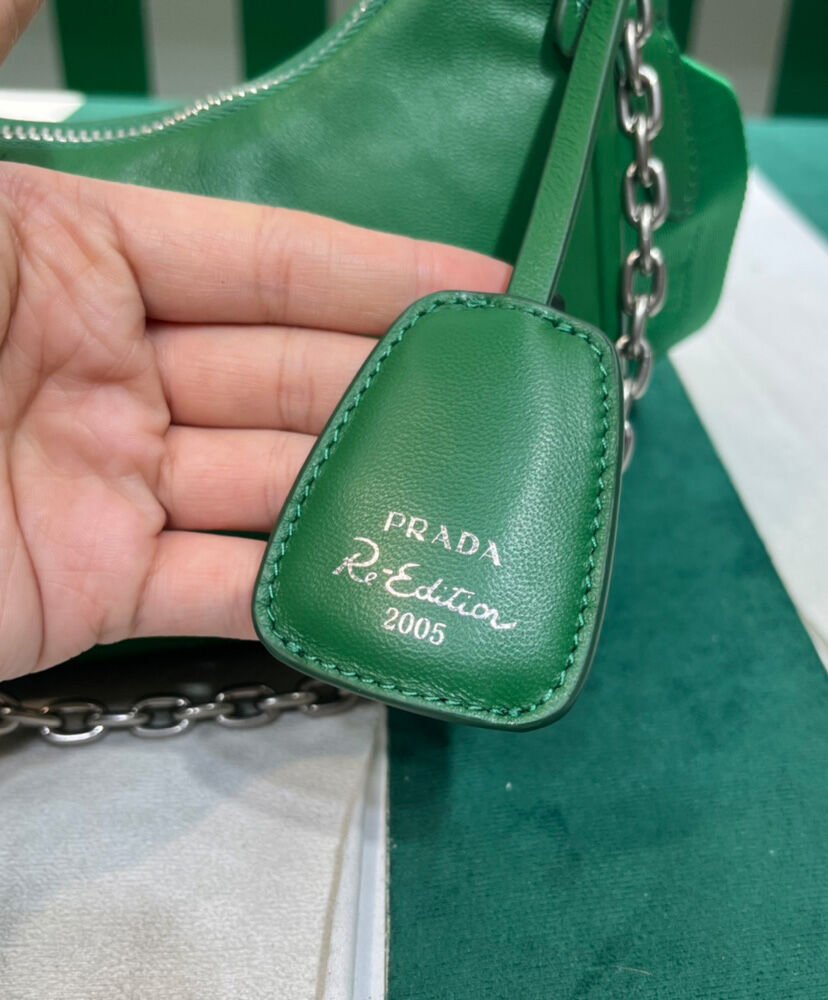 Prada Padded Nappa-leather Prada Re-Edition 2005 Shoulder Bag 1BH204 Green - Image 7