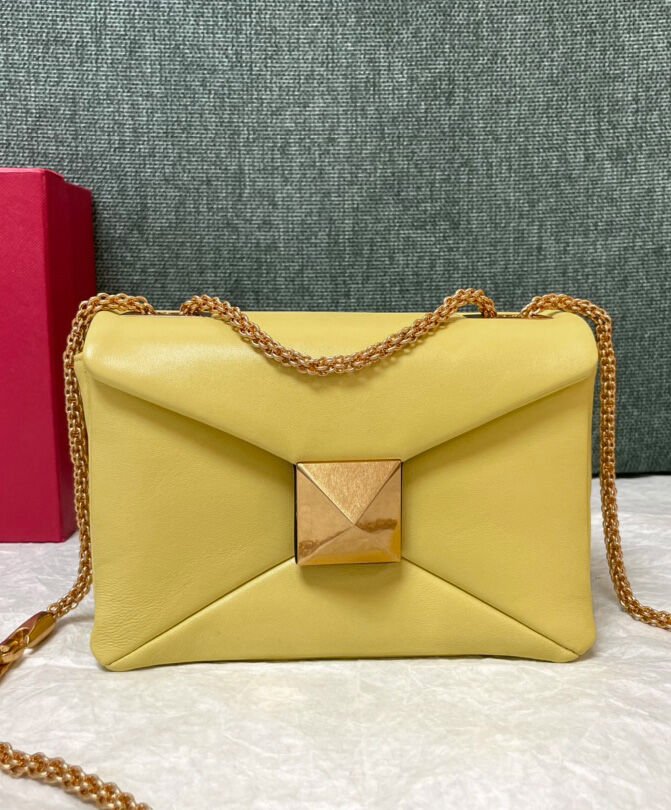 Valentino One Stud Nappa Bag With Chain Yellow - Image 2