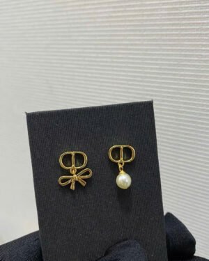 Dior Pearl Earrings New Arrivals