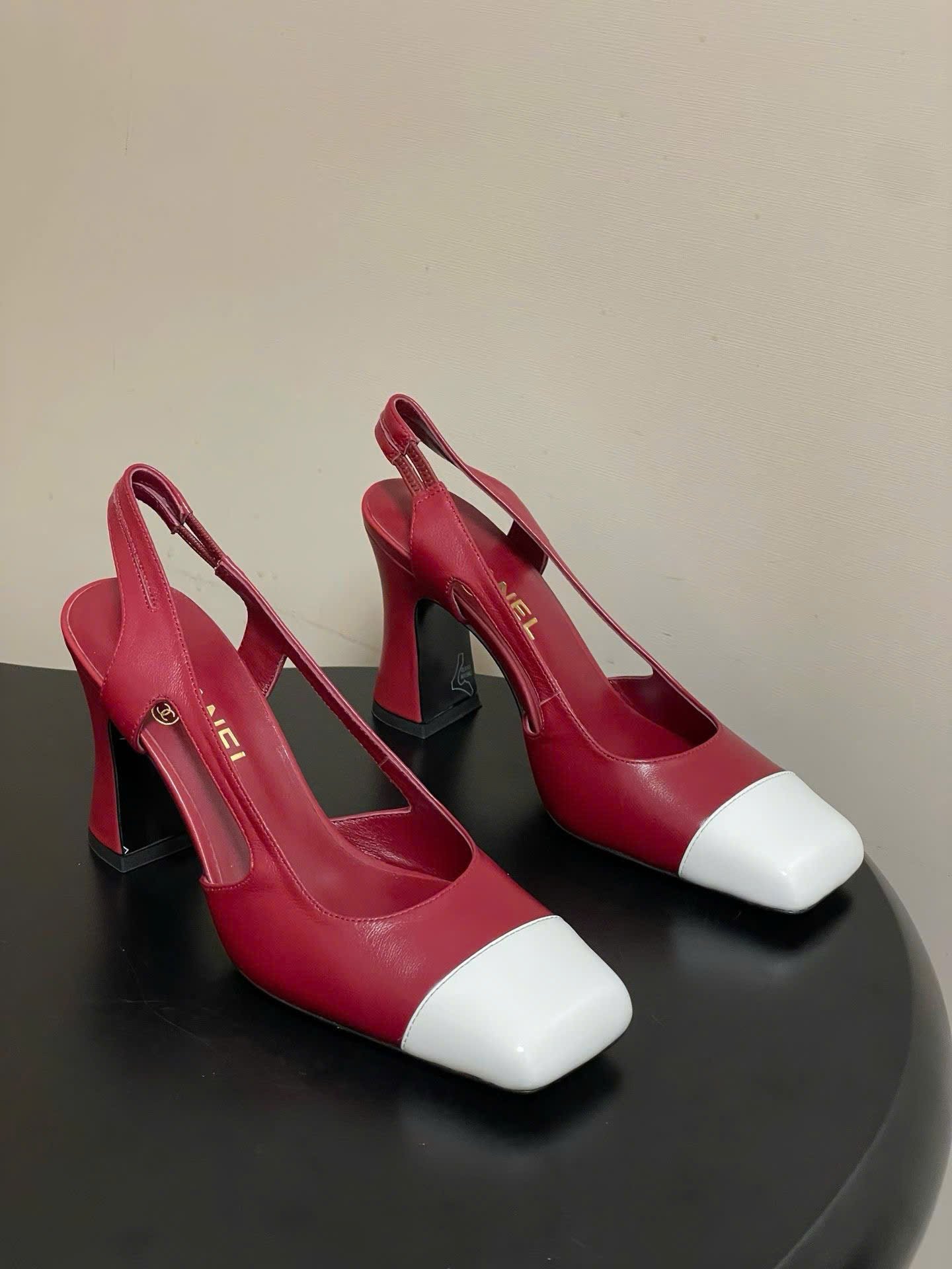 Chanel Crumpled Shiny Lambskin Slingbacks Shoes 9cm
