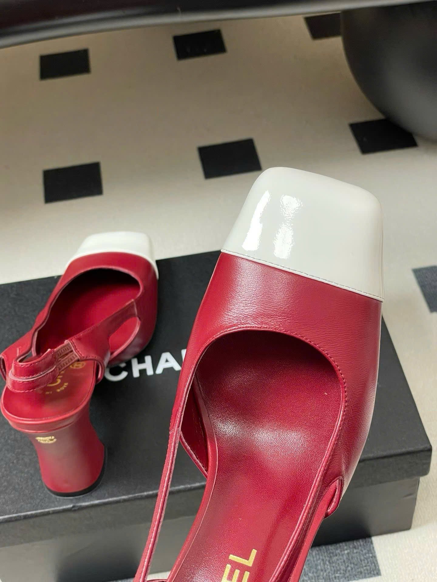 Chanel Crumpled Shiny Lambskin Slingbacks Shoes 9cm - Image 8