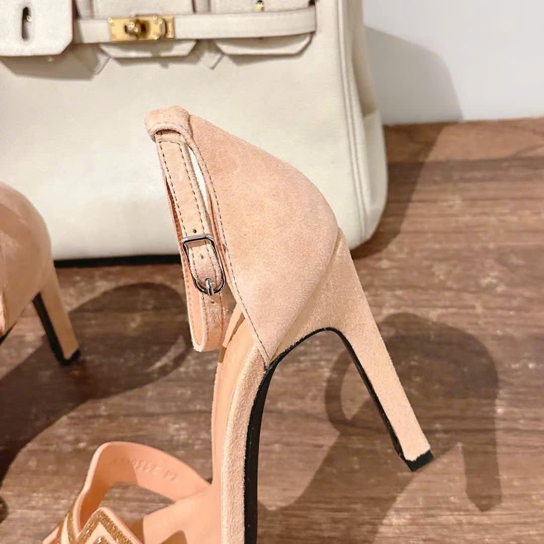Hermès Joy Sandal Amarante Suede Leather 10.5cm - Image 4