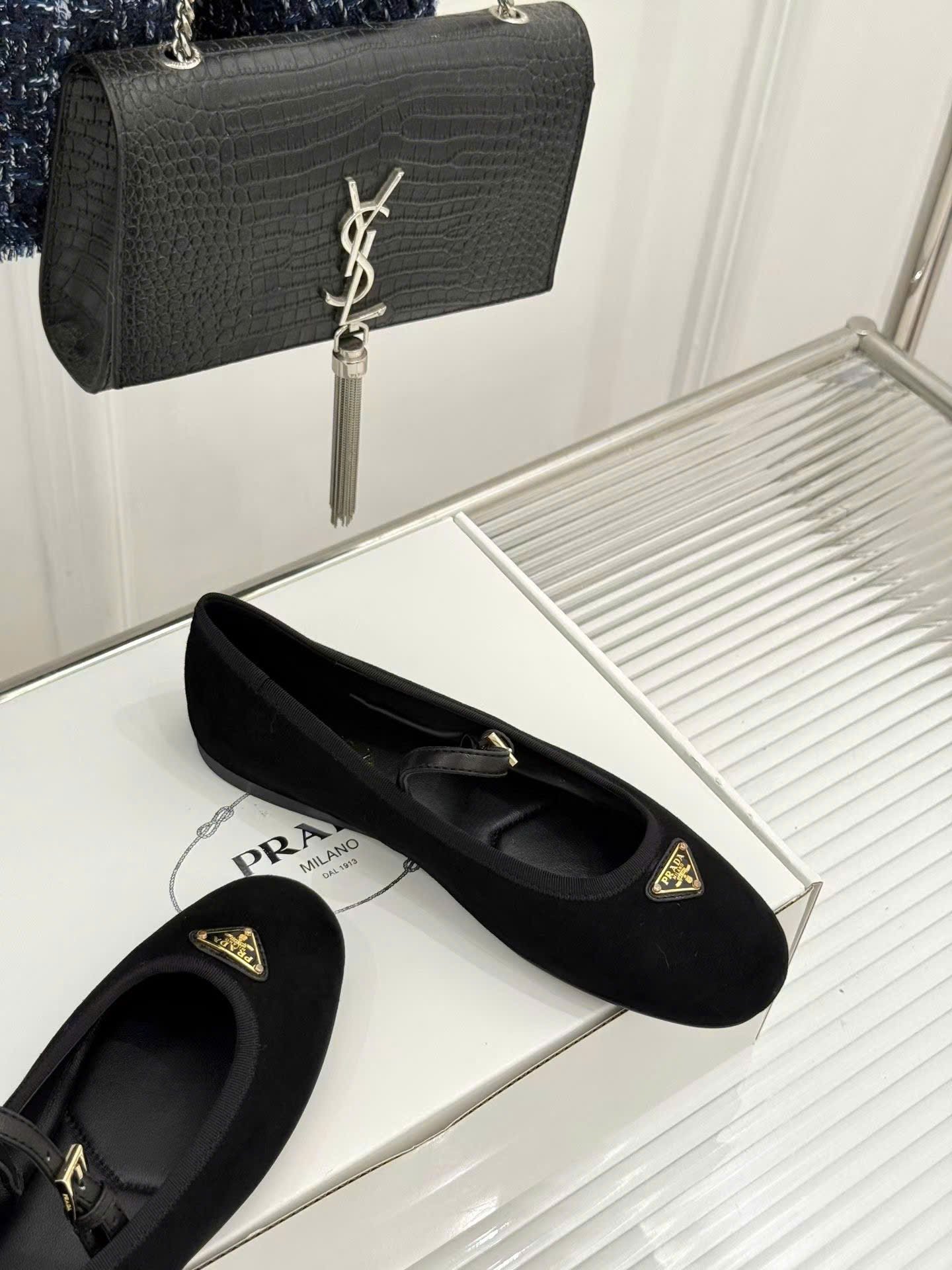 Prada Nappa Leather Ballerinas Women Flat Shoes - Image 8
