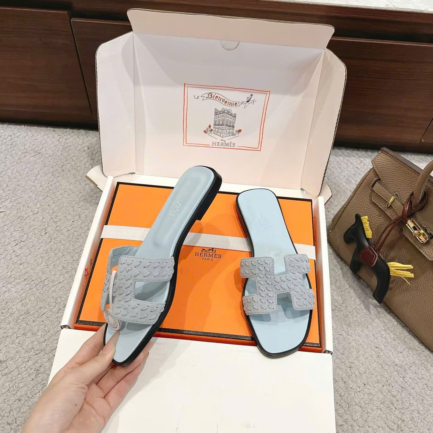 Hermès Oran Mink Fur Sandal The Ultimate Luxury Slide - Image 3