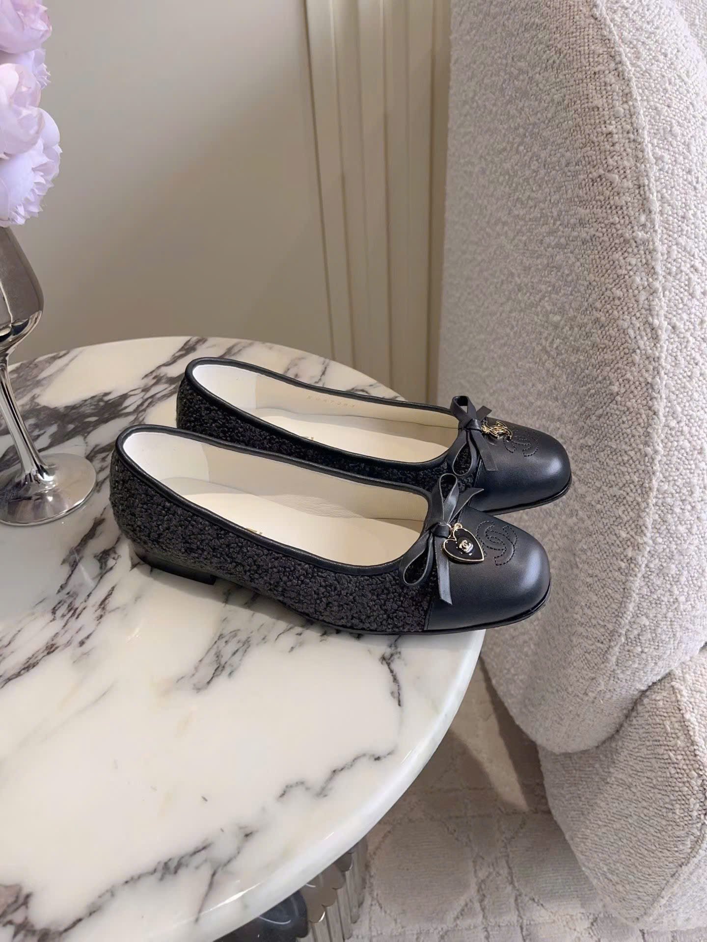 Chanel Coco Tweed Ballerina Flats Shoes - Image 9