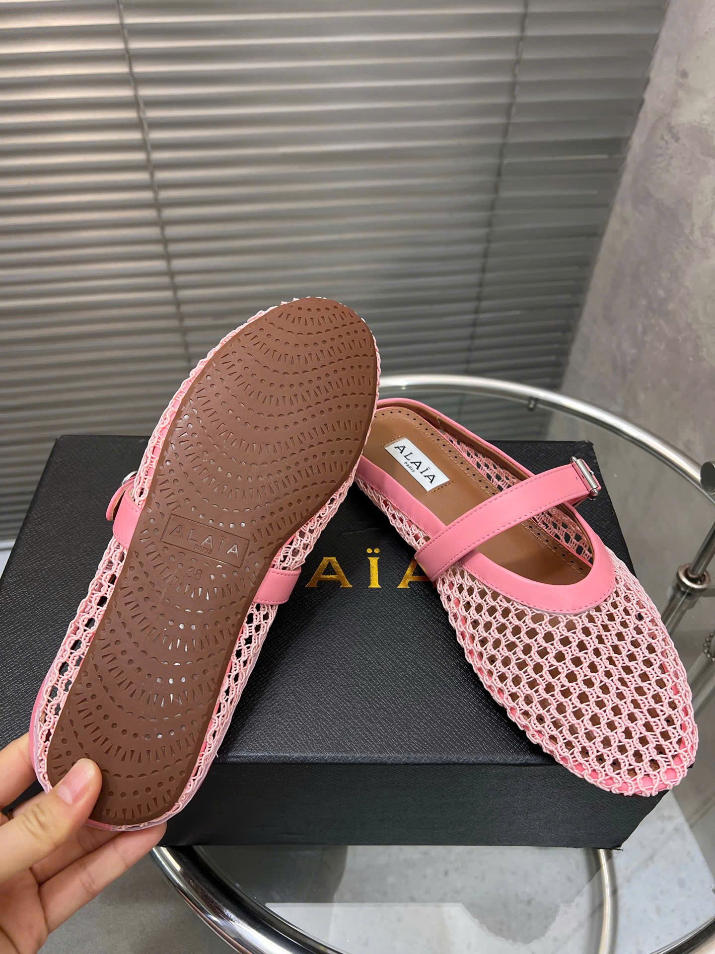 Alaïa Mesh Ballet Flats Mule - Image 9