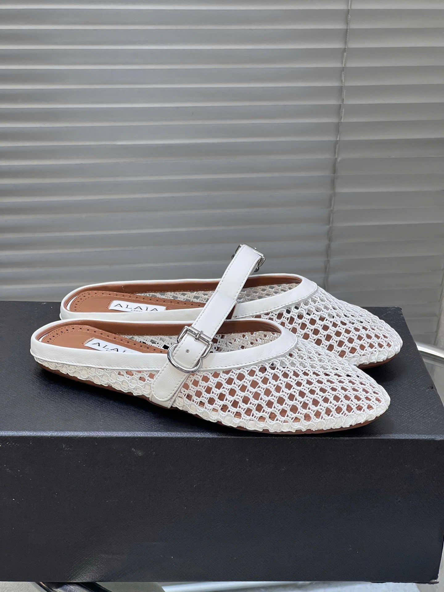 Alaïa Mesh Ballet Flats Mule - Image 5
