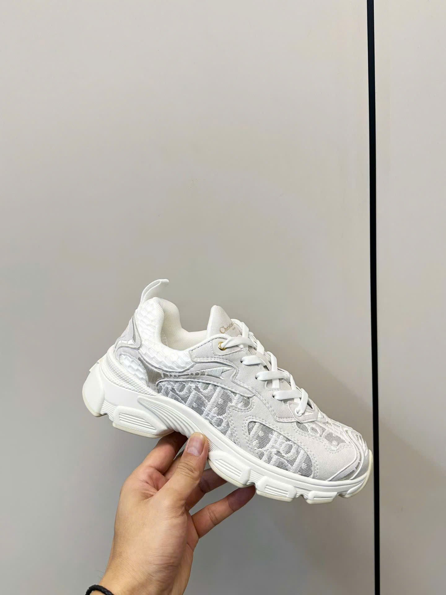 Dior Vibe Sneaker Oblique Embroidered Mesh Women's Shoes - Image 3