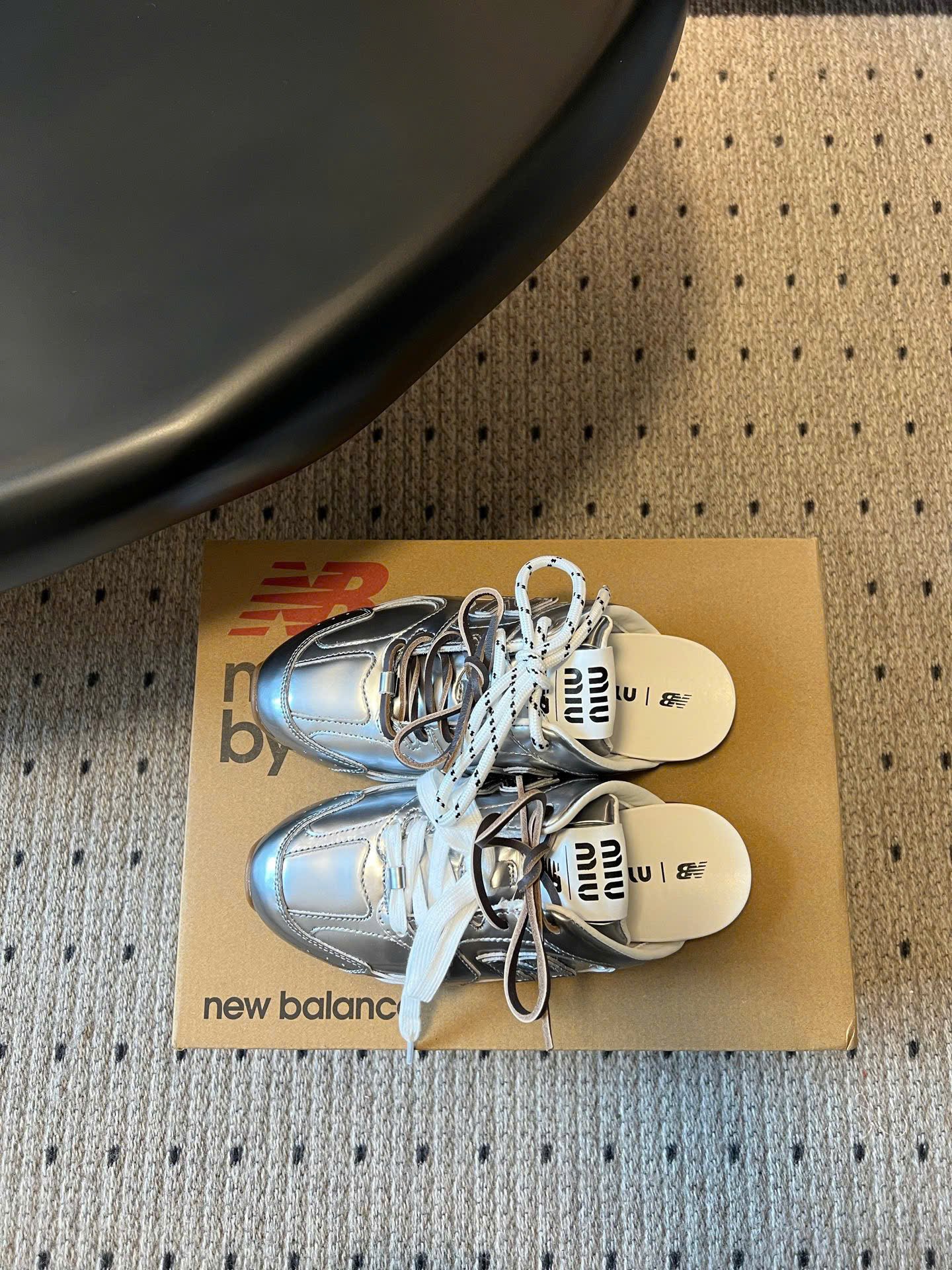 Miu Miu x New Balance 530 SL Metallic Leather Mules - Image 3