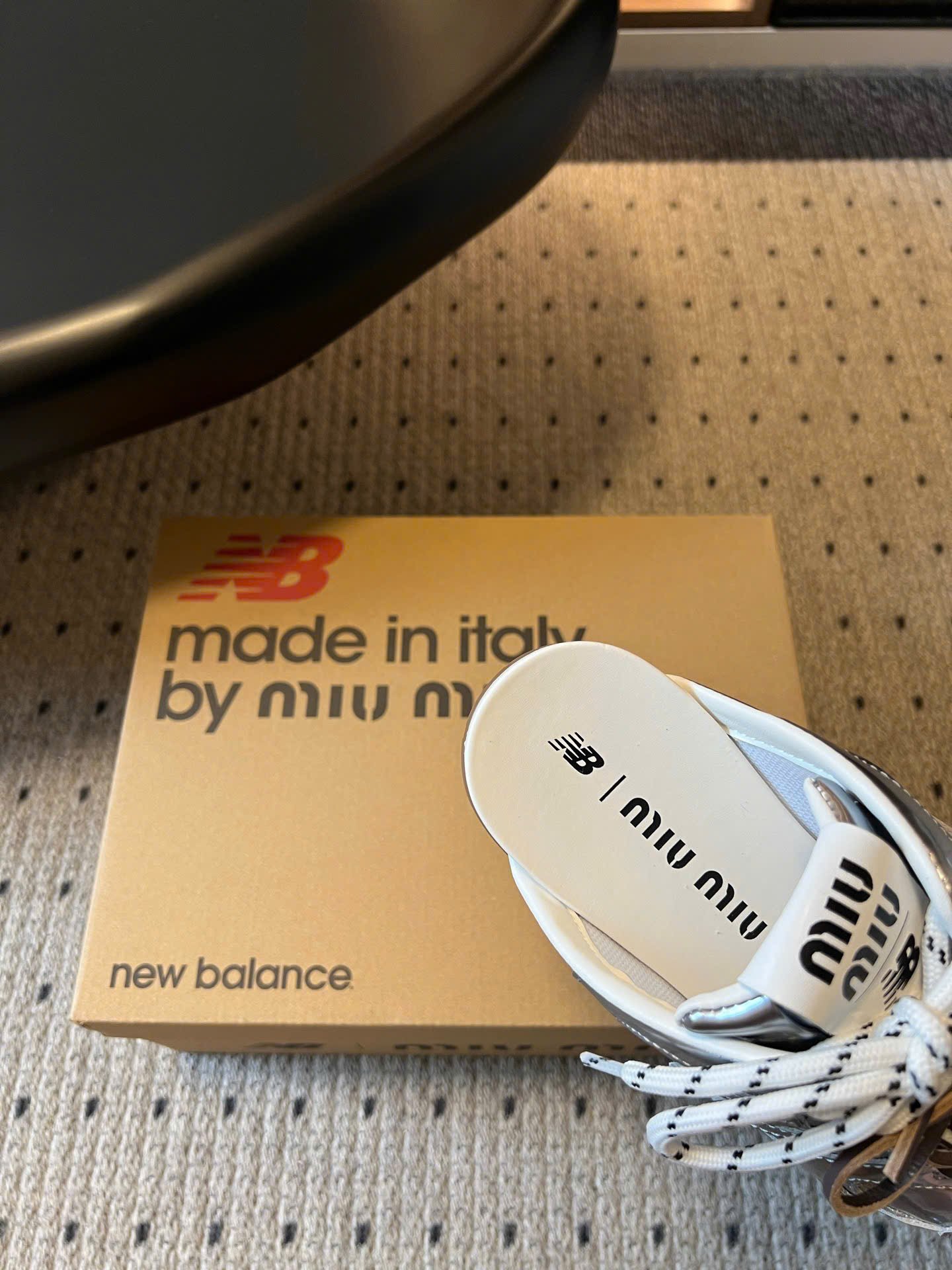 Miu Miu x New Balance 530 SL Metallic Leather Mules - Image 5