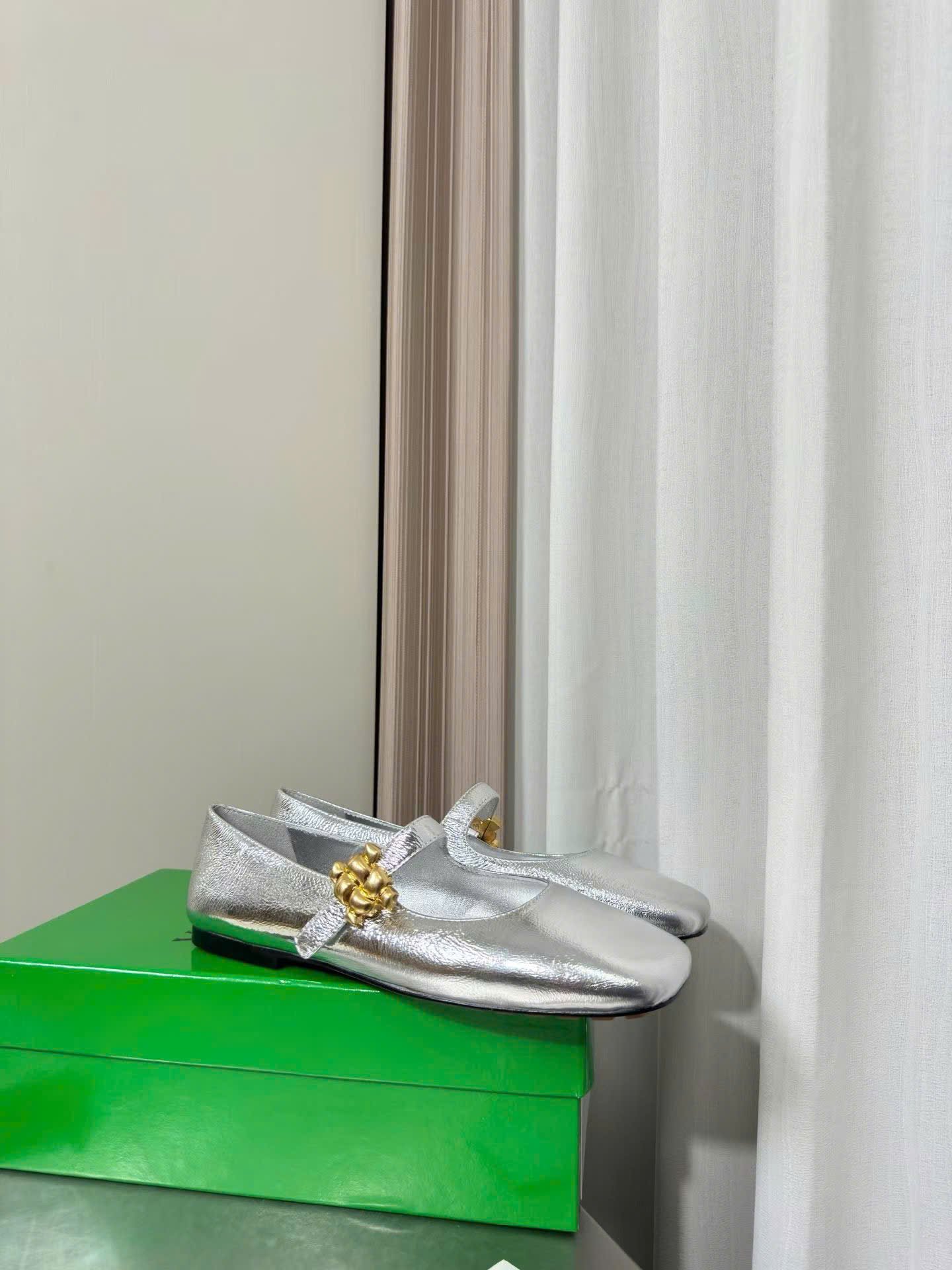 Bottega Veneta Charlotte Mary-Jane Ballerina in Basalt Shoes - Image 9