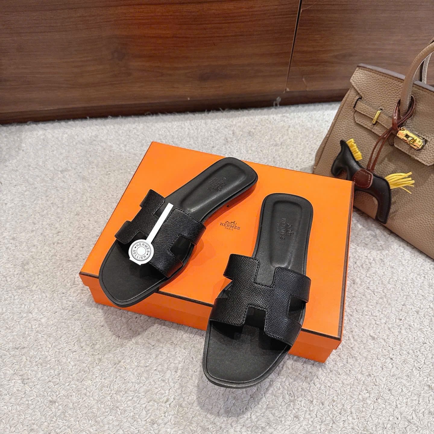 Hermès Oran Sandals - Image 7