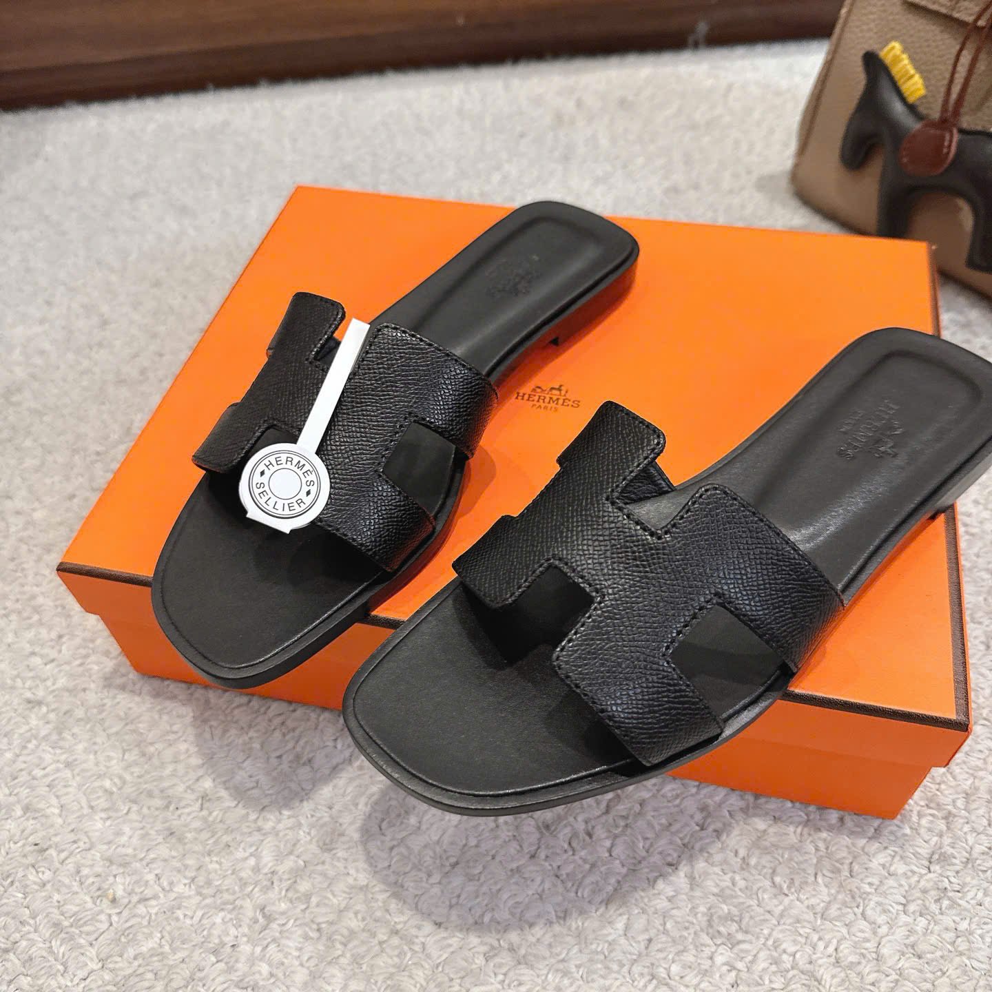 Hermès Oran Sandals - Image 9