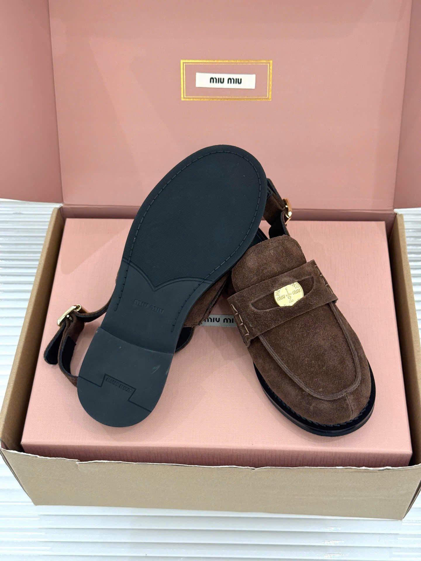 Miu Miu Vintage-Effect Leather Slingback Penny Loafers - Image 10