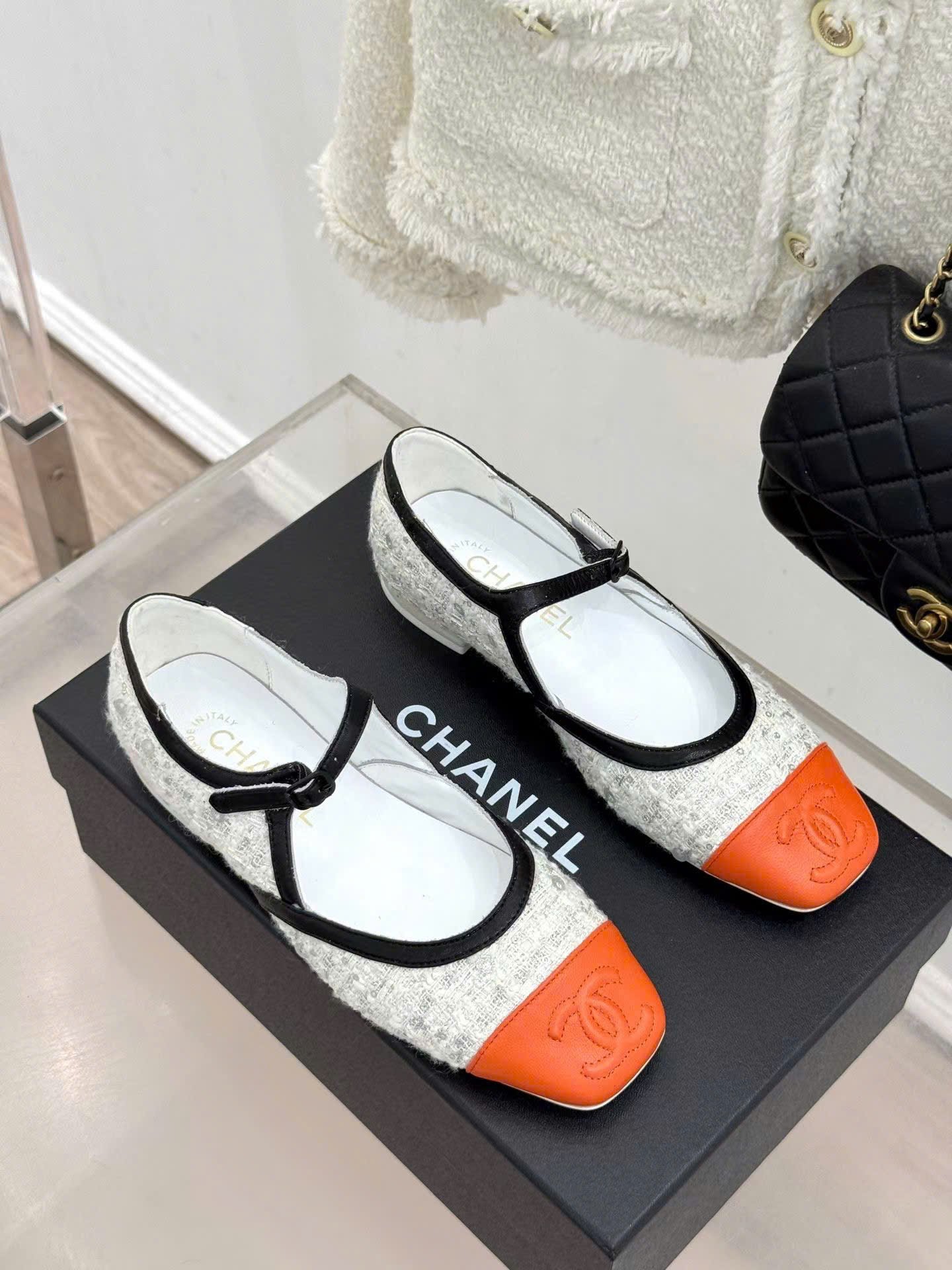 Chanel Tweed Sequin Mary Jane Flat Shoes - Image 8