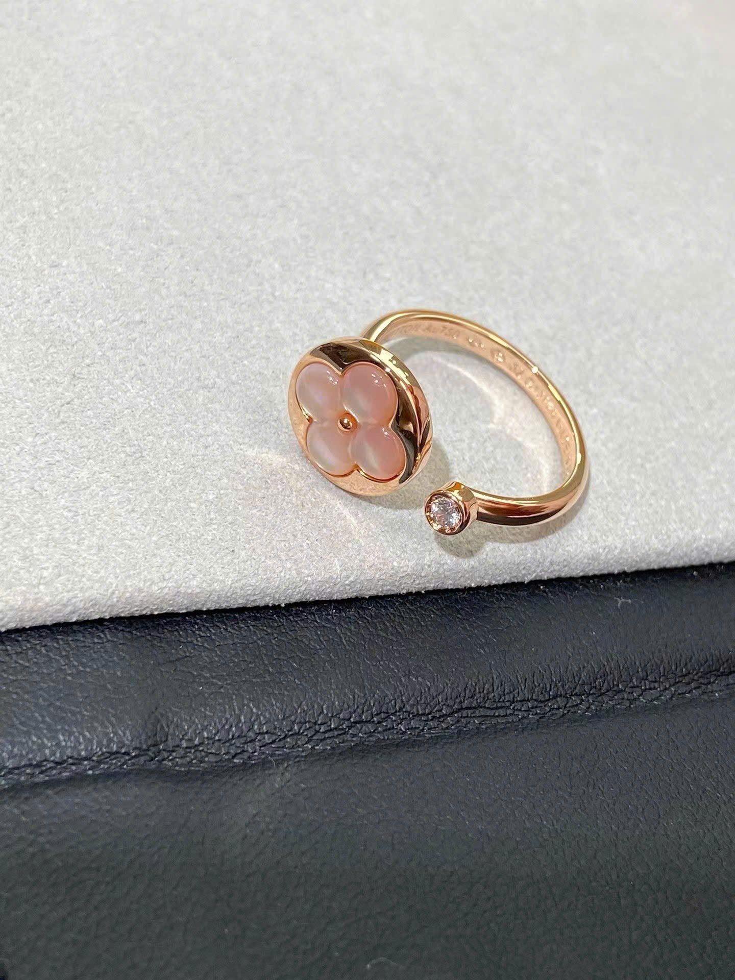 Louis Vuitton Color Blossom Mini Sun Ring