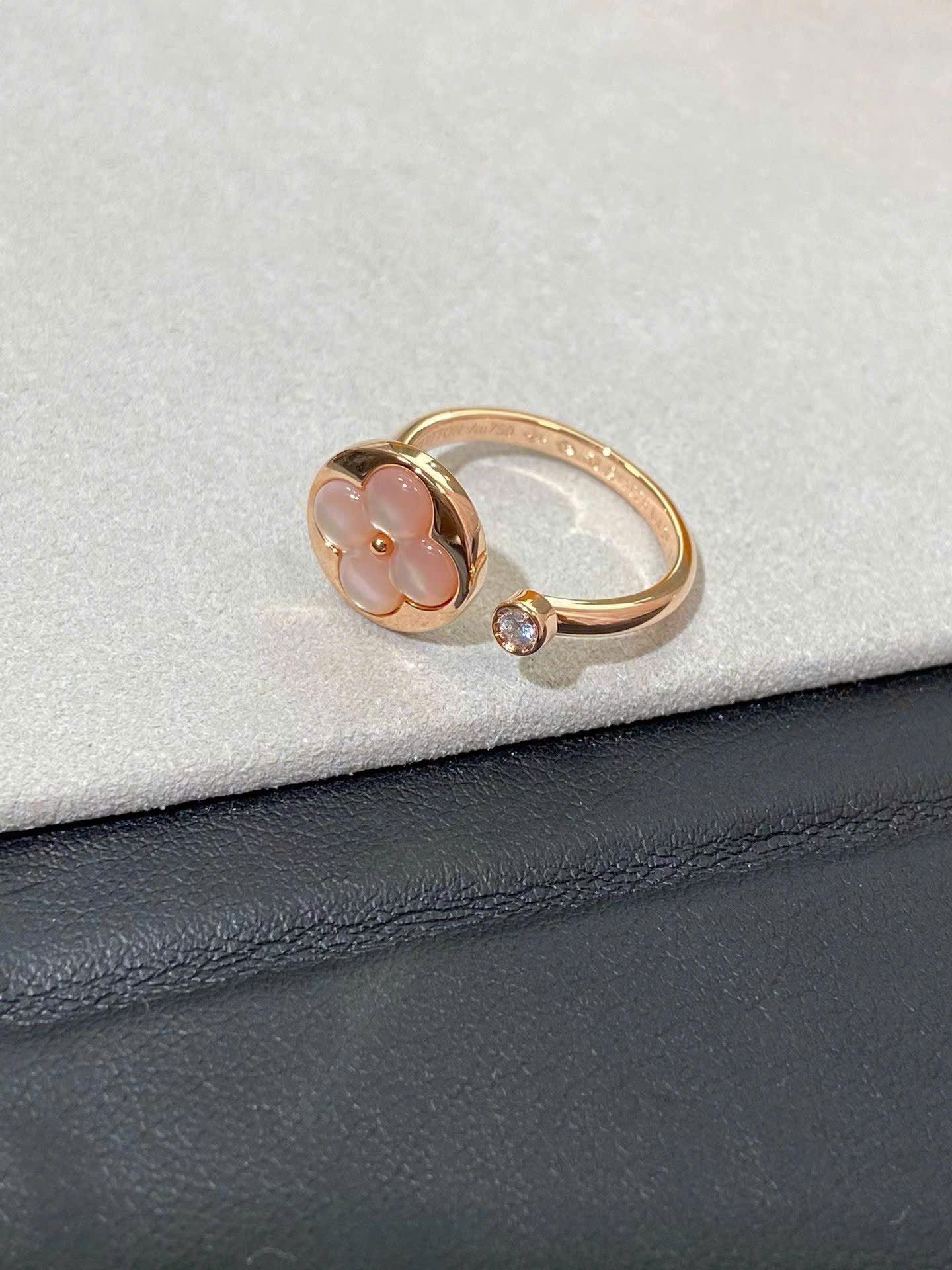 Louis Vuitton Color Blossom Mini Sun Ring - Image 8