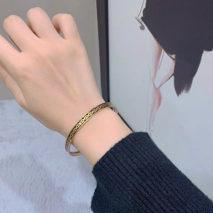 Hermès Black Enamel Gold-Plated Chain Motif Bracelet - Image 2