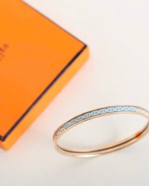 Hermès Black Enamel Gold-Plated Chain Motif Bracelet