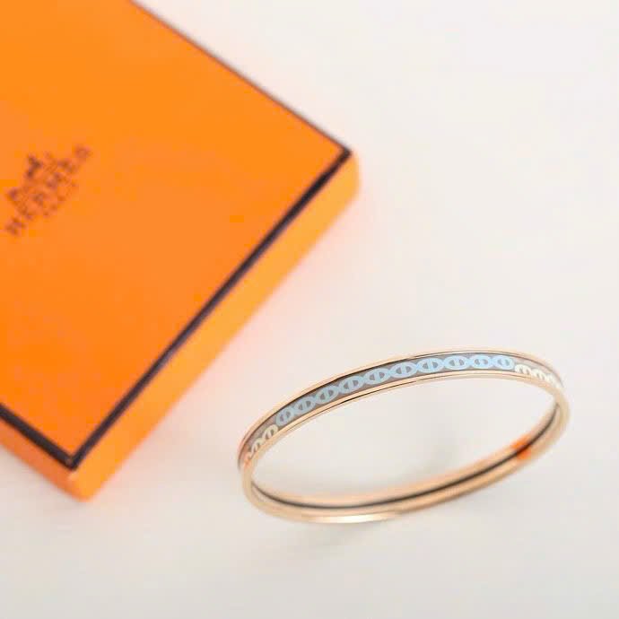 Hermès Black Enamel Gold-Plated Chain Motif Bracelet