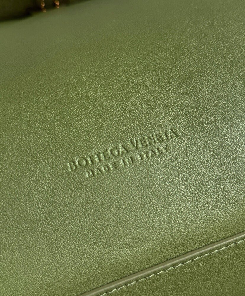 Bottega Veneta Large Ciao Ciao 826195 - Image 8