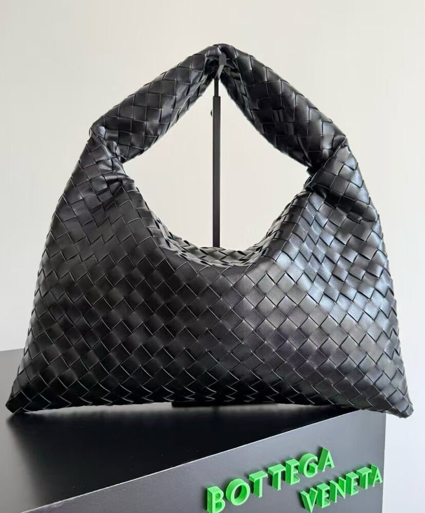 Bottega Veneta Medium Hop Shoulder Bag - Image 2