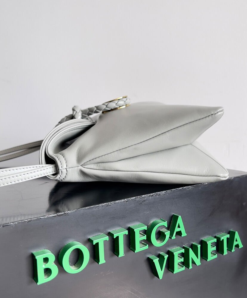 Bottega Veneta Medium Liberta Bags - Image 3