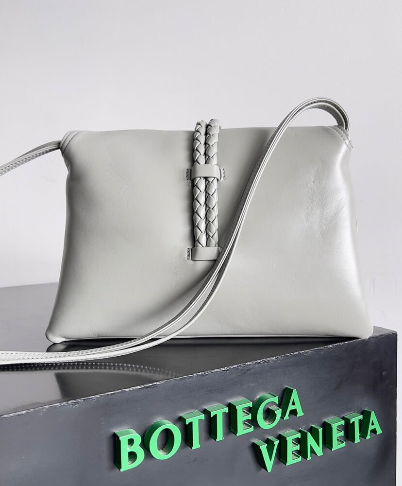 Bottega Veneta Medium Liberta Bags - Image 4