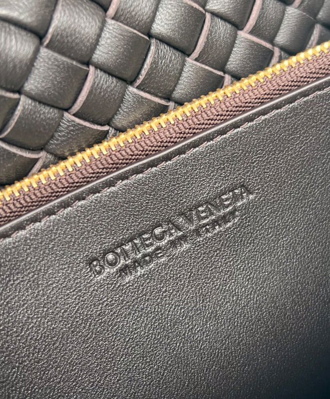 Bottega Veneta Cobble Shoulder Bag 709418 - Image 8