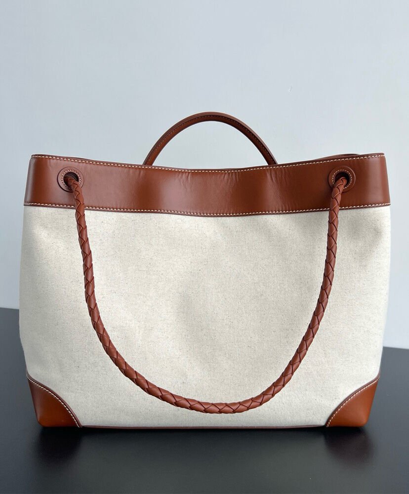 Bottega Veneta Large Andiamo Coffee - Image 4