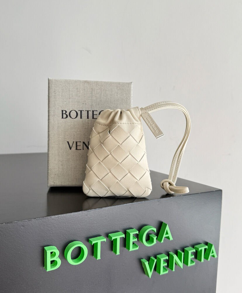 Bottega Veneta Micro Dustbag 843903 Cream - Image 2
