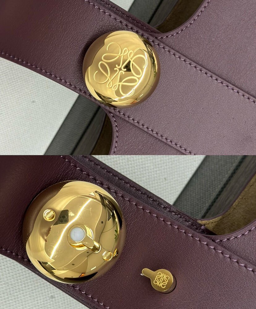 Loewe Medium Pebble Bucket Bag In Mellow Calfskin - Image 7