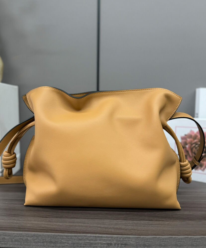 Loewe Medium Flamenco Clutch Landscape In Nappa Calfskin - Image 4