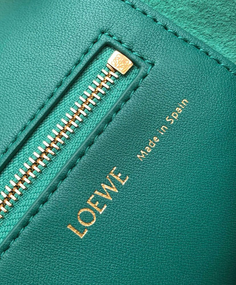 Loewe Small Squeeze Bag In Nappa Lambskin - Image 10