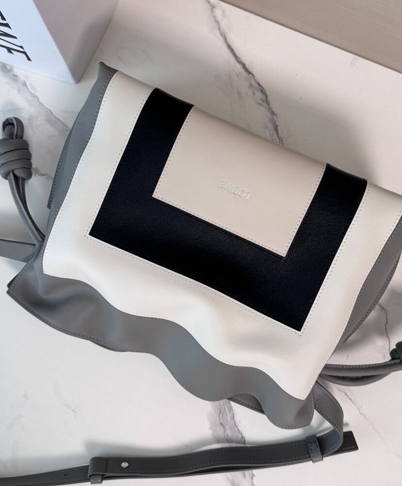 Loewe Medium Flamenco Knot-Detail Panelled Shoulder Bag - Image 6