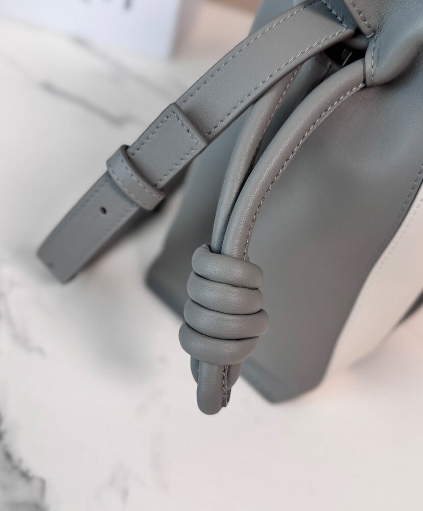 Loewe Medium Flamenco Knot-Detail Panelled Shoulder Bag - Image 7
