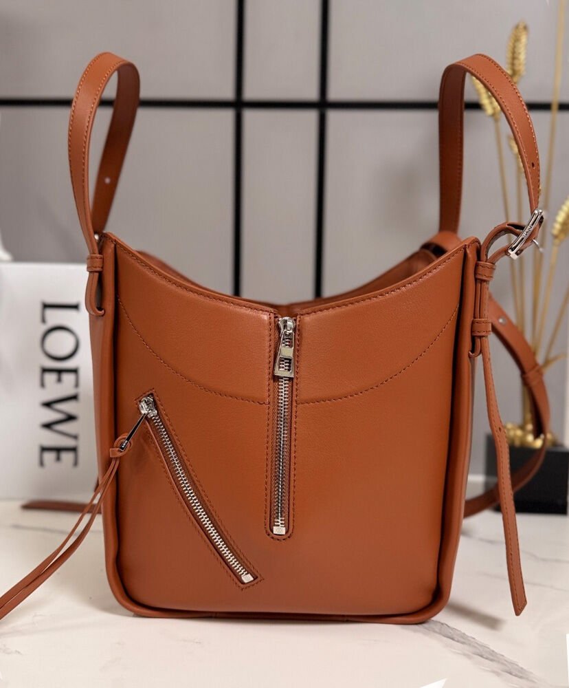 Loewe Hammock Flip Bag In Classic Calfskin - Image 3