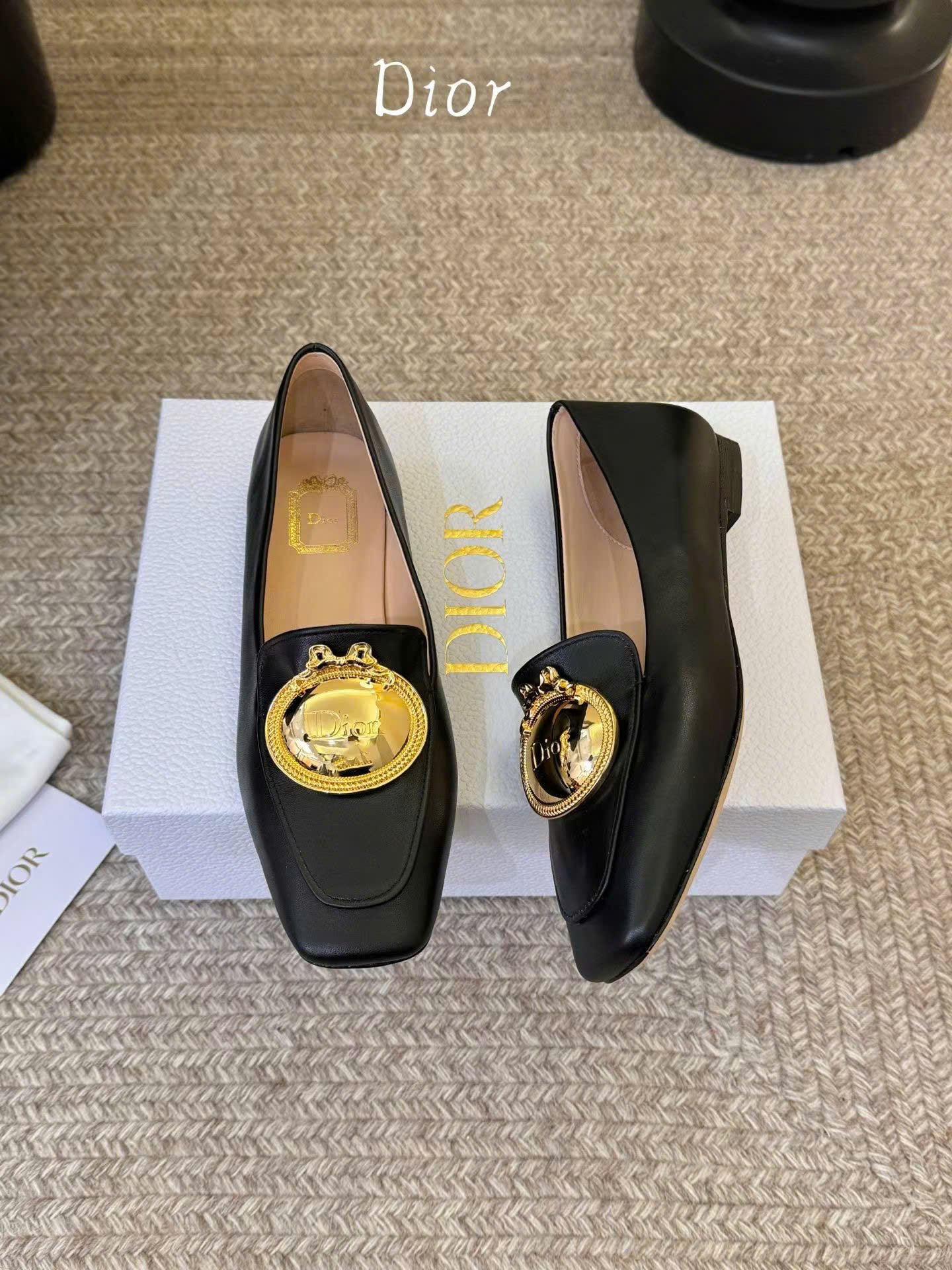 Dior Médaillon Buckle Loafer Black Lambskin Women's Shoes - Image 4