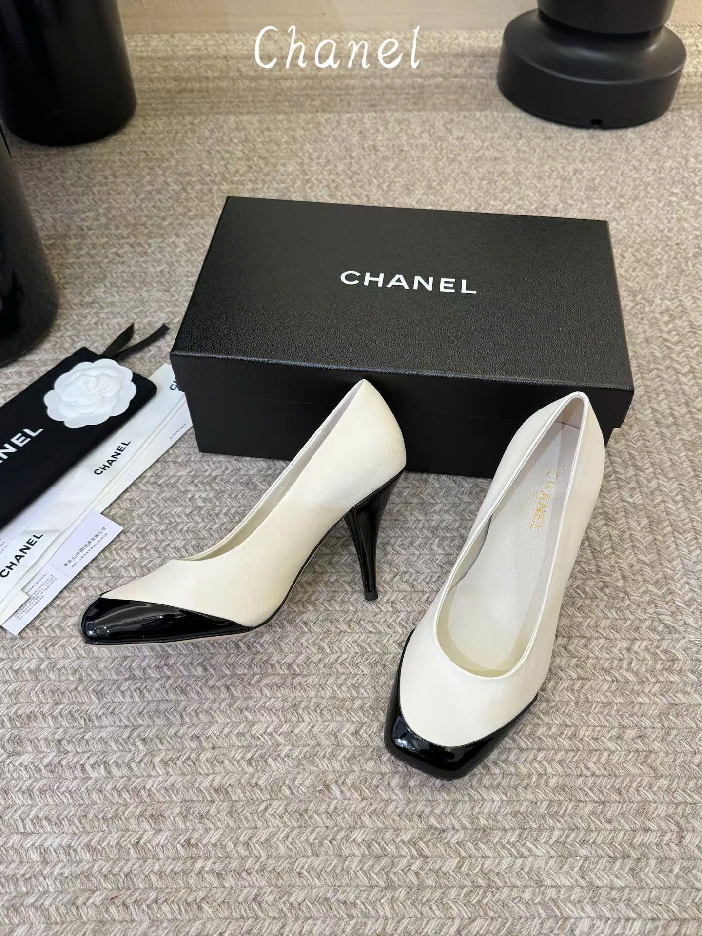 Chanel Iridescent Lambskin Heeled Pumps Shoes - Image 5