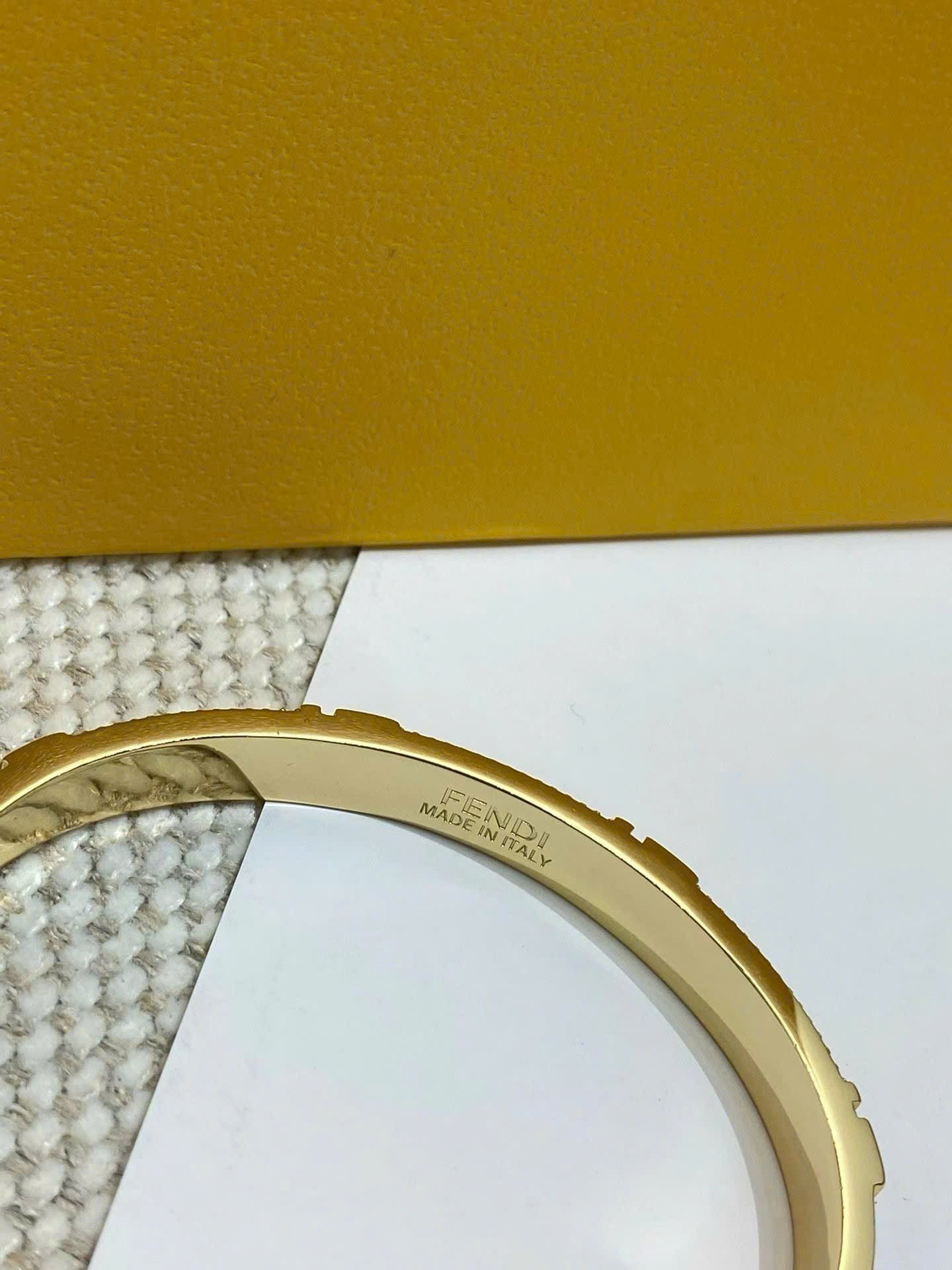 Fendi FF Bangle New Collections - Image 7